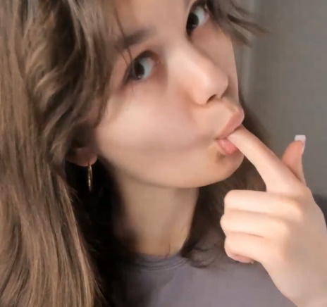 looking makes it hot_89