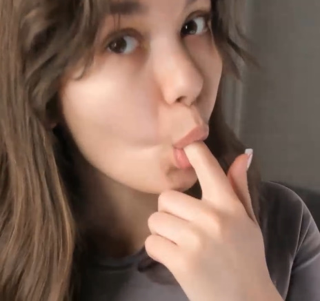 looking makes it hot_89