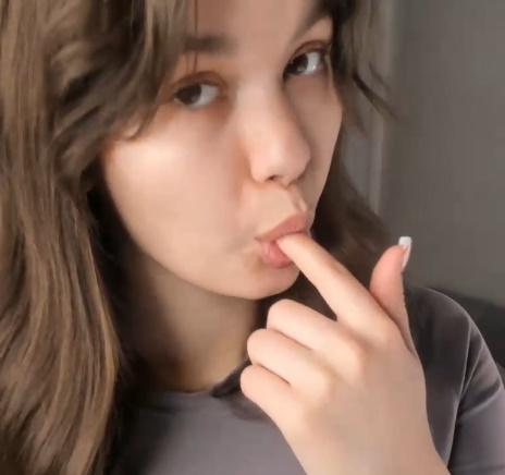 looking makes it hot_89