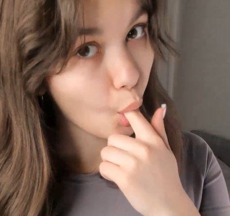 looking makes it hot_89