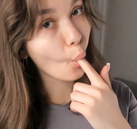 looking makes it hot_89