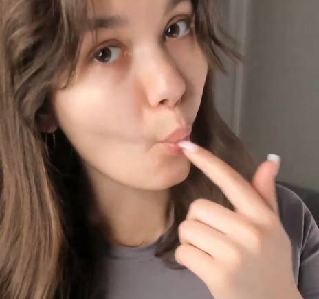 looking makes it hot_89