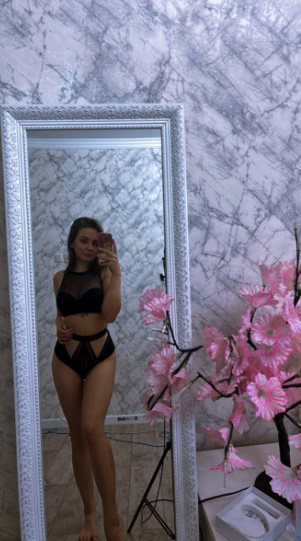 looking makes it hot_90