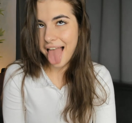 looking makes it hot_93