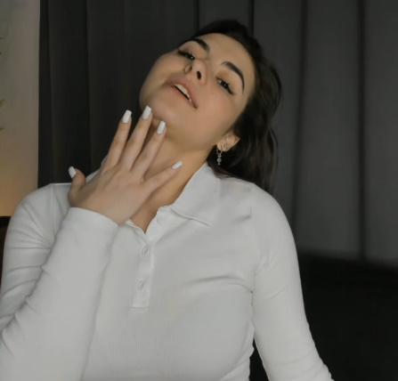 looking makes it hot_93