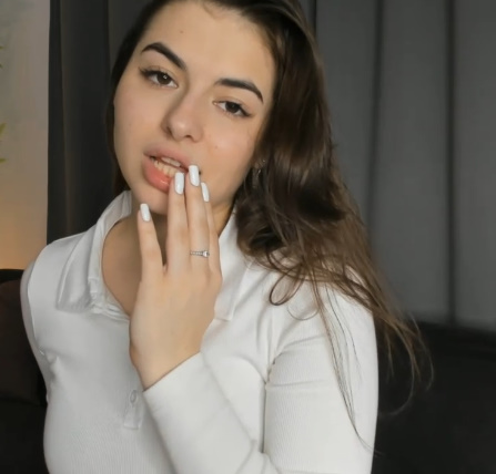 looking makes it hot_93