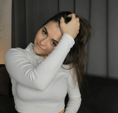 looking makes it hot_93