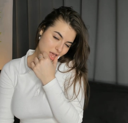 looking makes it hot_93