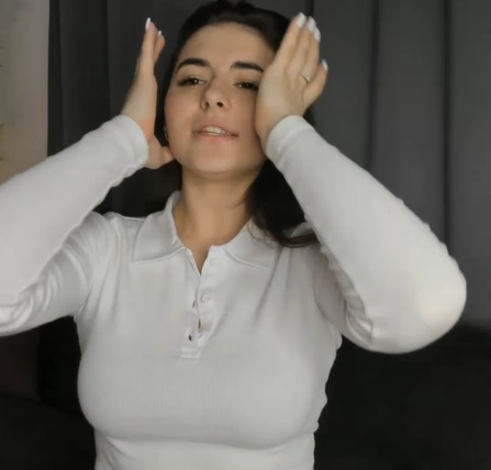 looking makes it hot_93