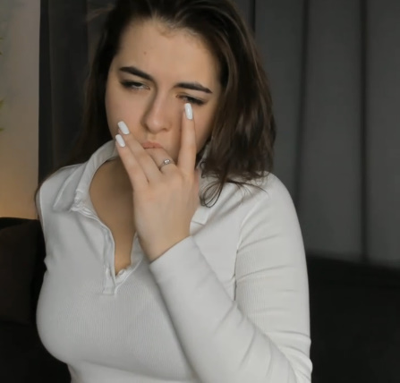 looking makes it hot_93