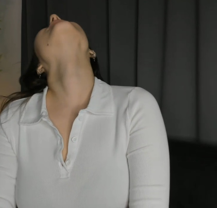 looking makes it hot_93