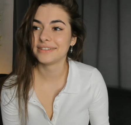 looking makes it hot_93