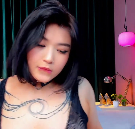 looking makes it hot_96