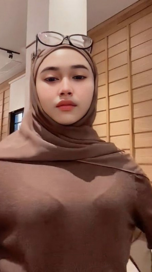 looking makes it hot_97