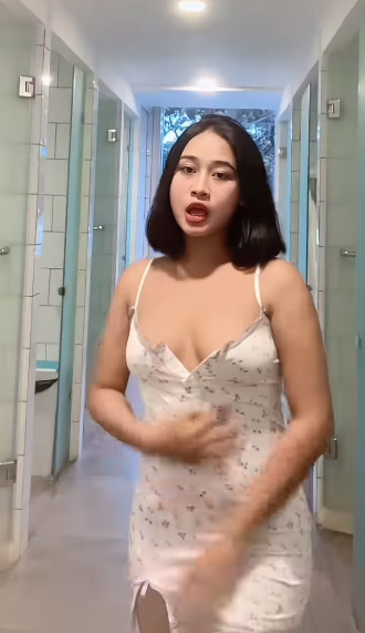 looking makes it hot_98