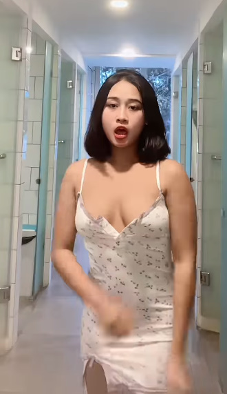 looking makes it hot_98