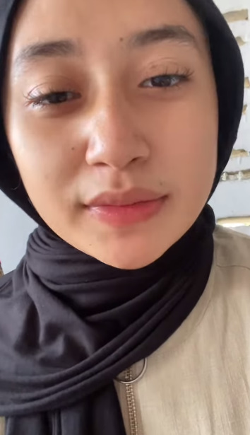 looking makes it hot_99