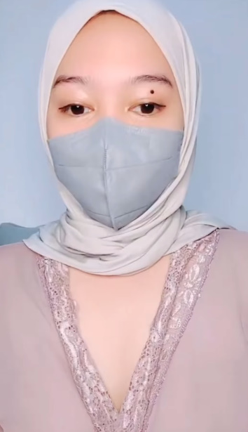 looking makes it hot_99