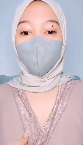 looking makes it hot_99