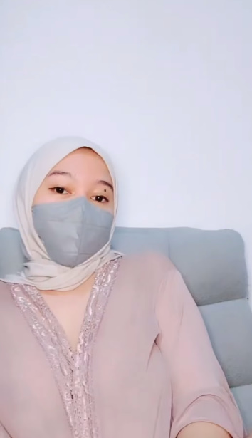 looking makes it hot_99