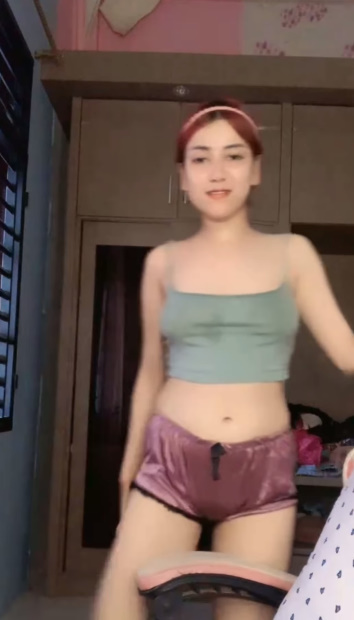 looking makes it hot_99