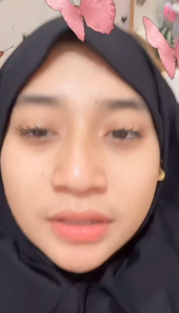 looking makes it hot_99