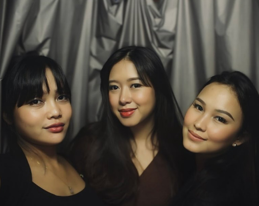 looking makes it hot_100