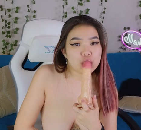 looking makes it hot_104