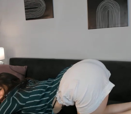 looking makes it hot_107