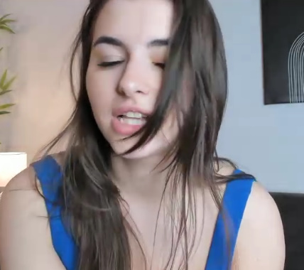 looking makes it hot_107