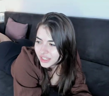 looking makes it hot_107