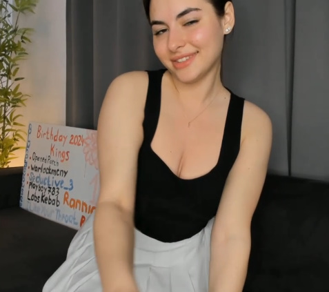 looking makes it hot_107