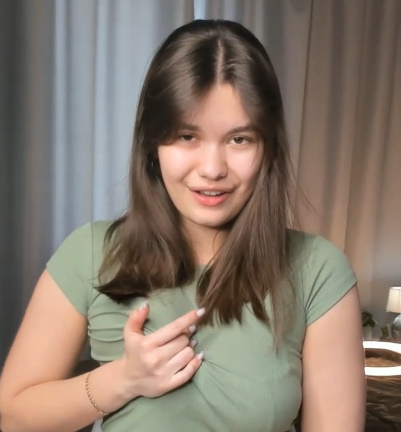 looking makes it hot_109