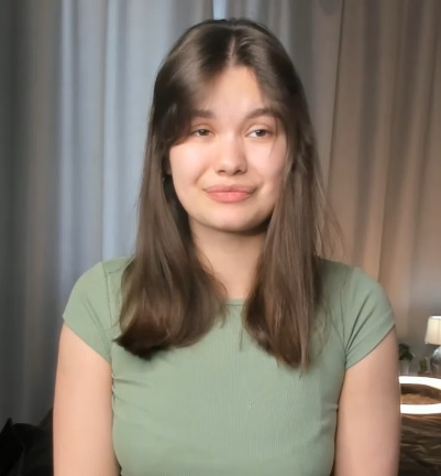 looking makes it hot_109