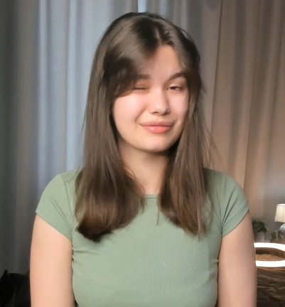 looking makes it hot_109