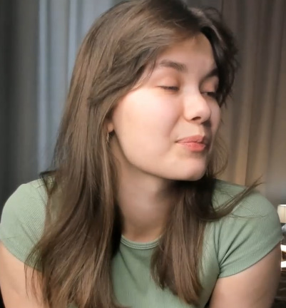 looking makes it hot_109