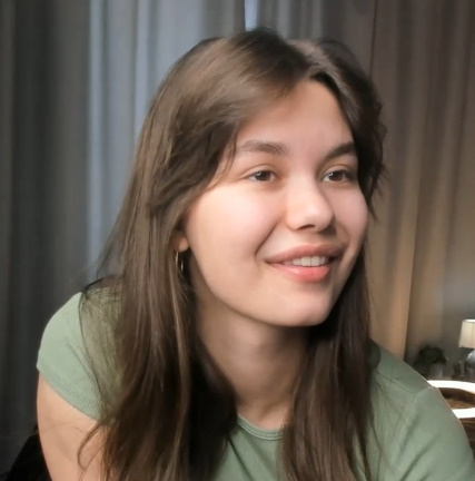 looking makes it hot_109