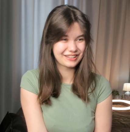 looking makes it hot_109