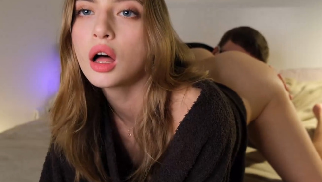 looking makes it hot_111