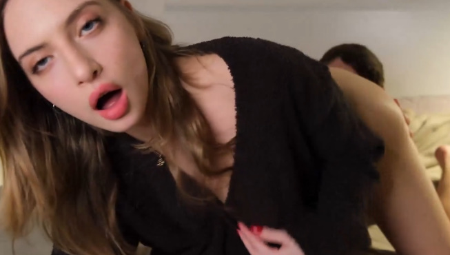 looking makes it hot_111