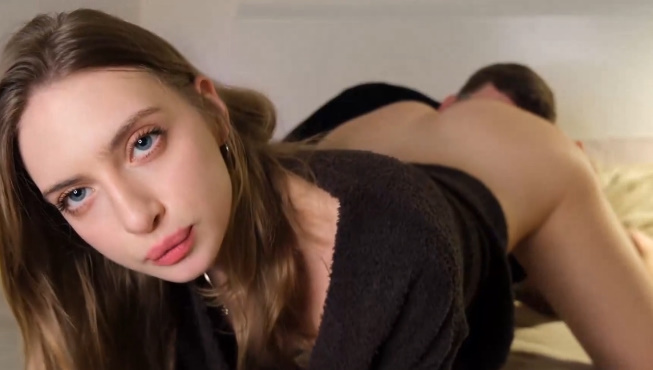 looking makes it hot_111