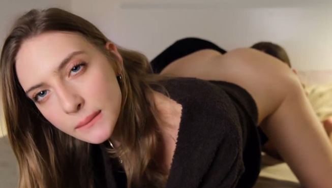 looking makes it hot_111