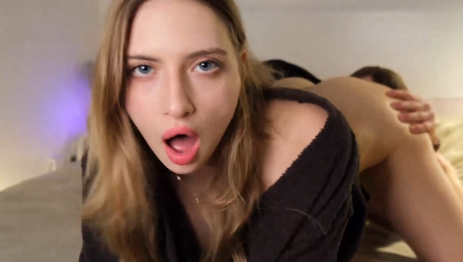 looking makes it hot_111