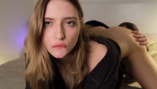 looking makes it hot_111