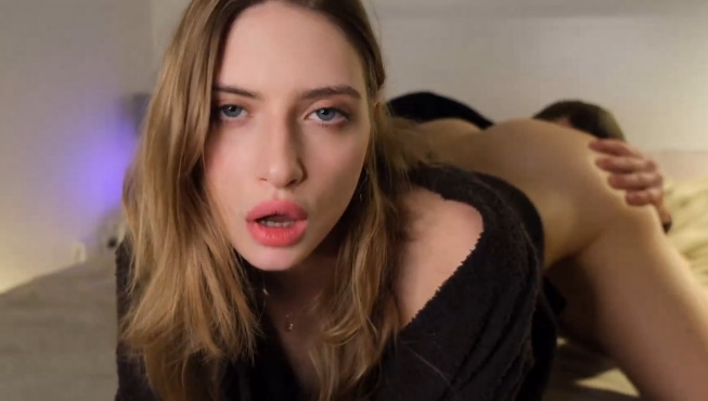 looking makes it hot_111