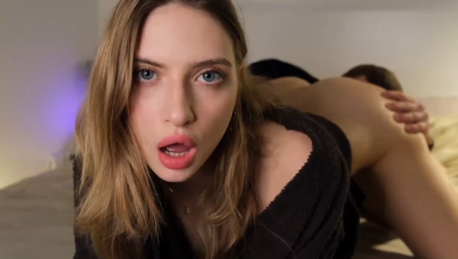 looking makes it hot_111