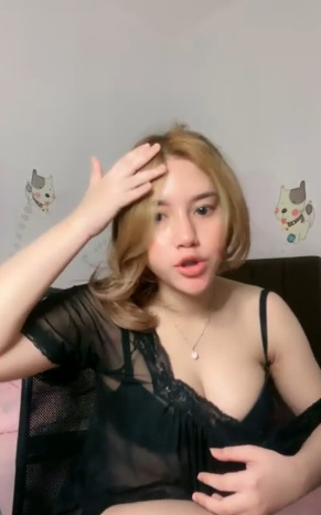 looking makes it hot_112