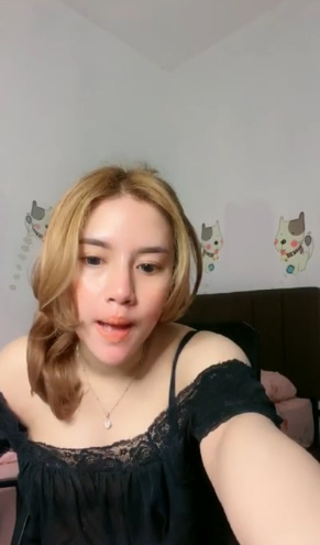 looking makes it hot_112