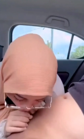 looking makes it hot_113