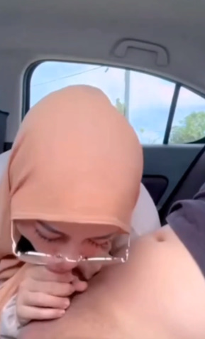 looking makes it hot_113